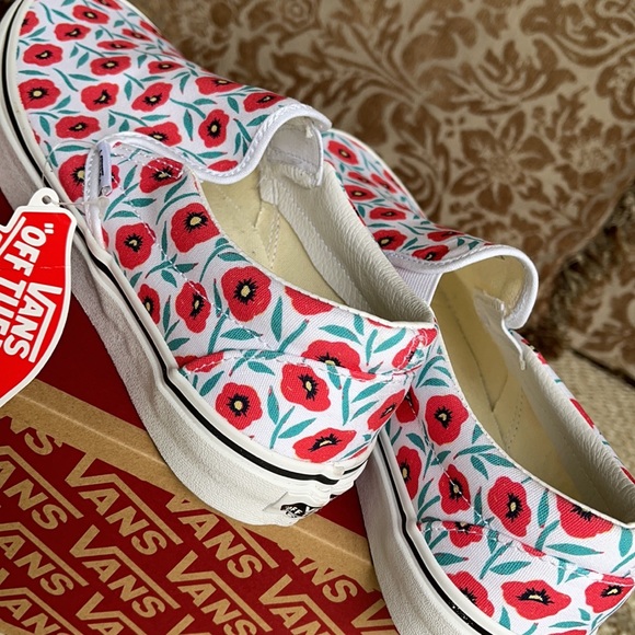Vans Classic Slip-On Flowers/True White WMNS - Picture 15 of 16